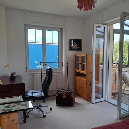 Проживание в семье Chambre De Charme Dans Une Maison De Maitre *